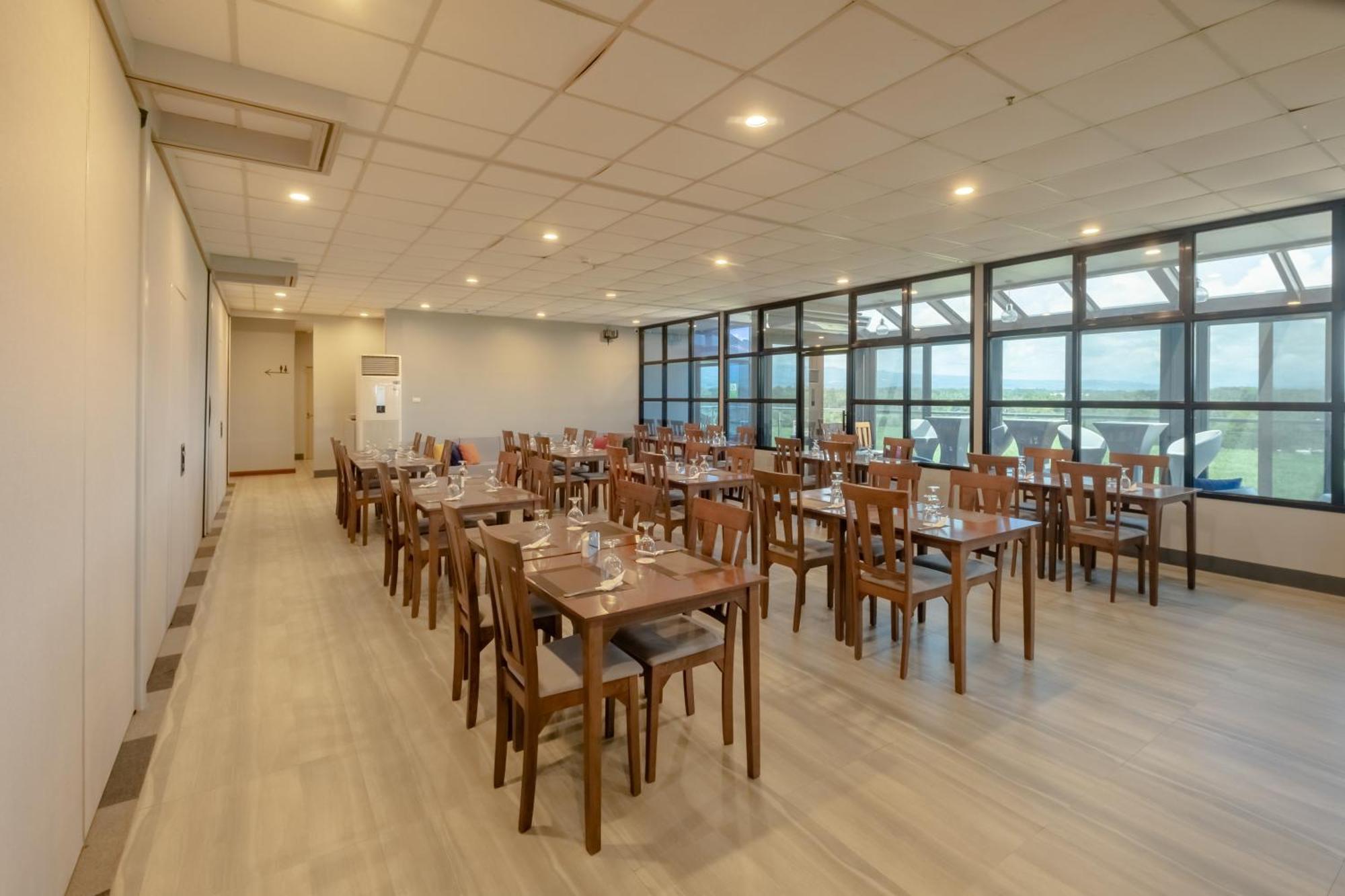 Kekehyu Business Hotel Valencia  Extérieur photo