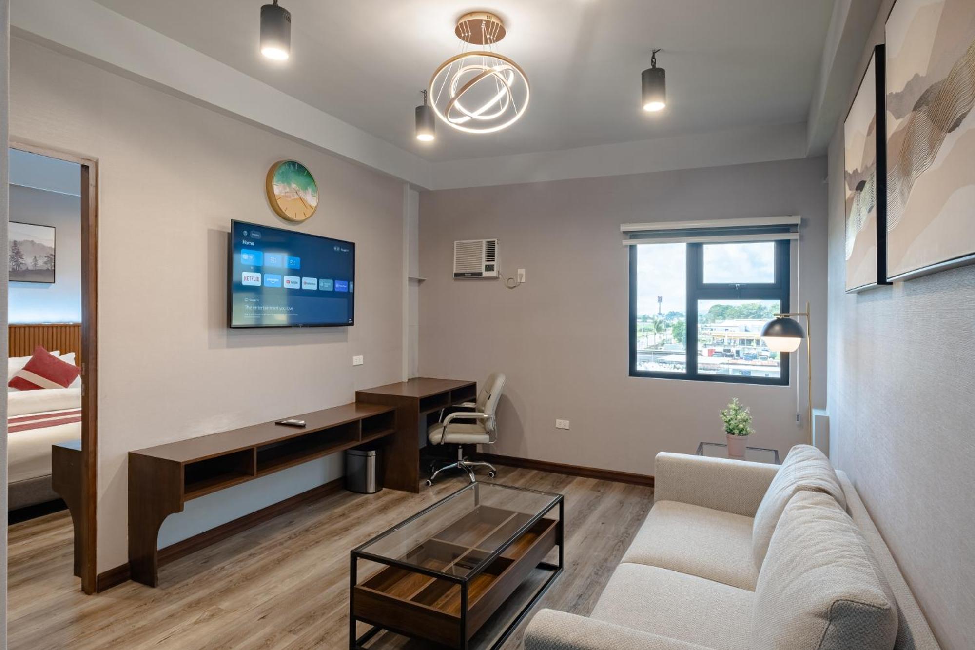 Kekehyu Business Hotel Valencia  Extérieur photo
